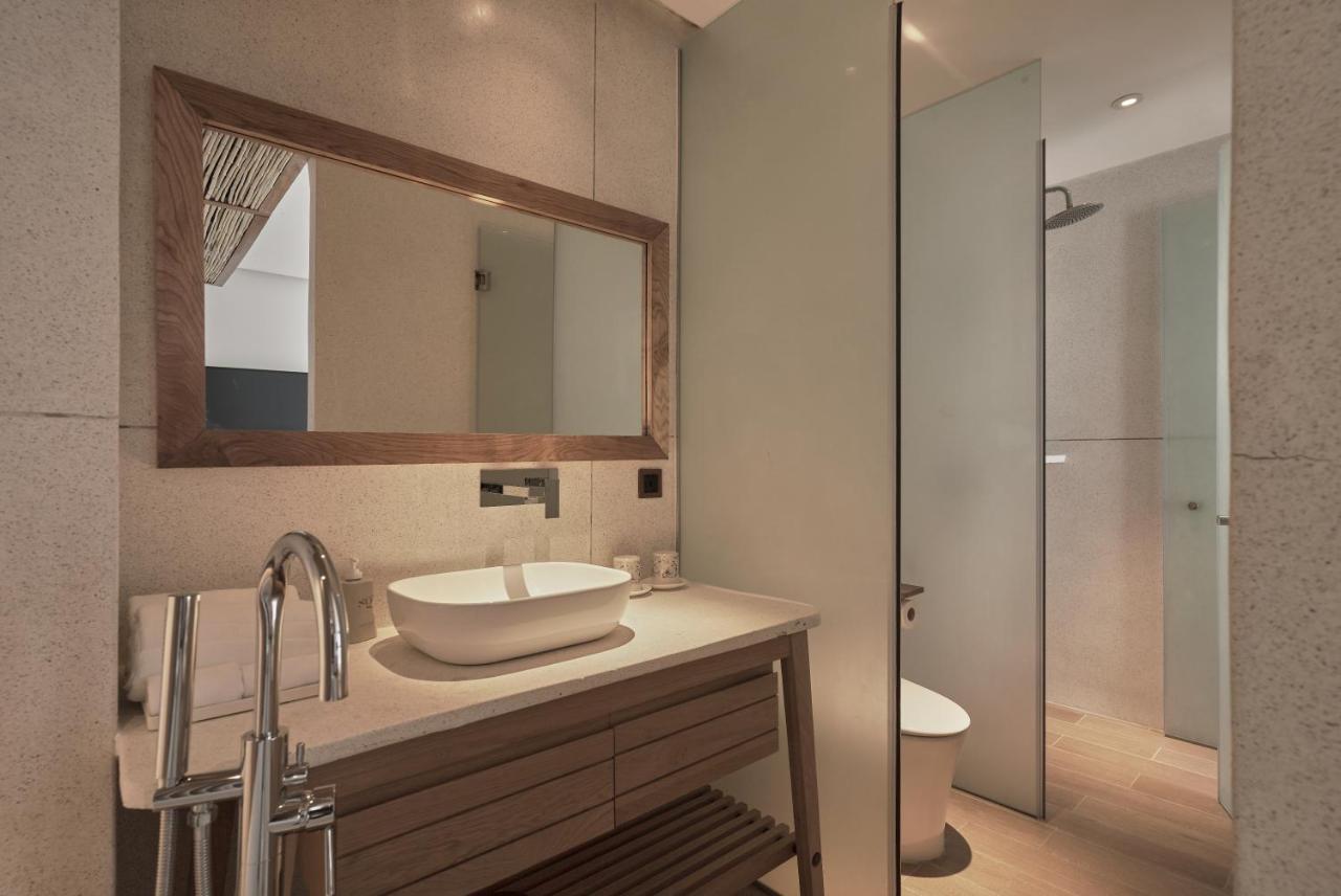 Sky Gem Hotel Sora Ho Chi Minh City Exterior photo