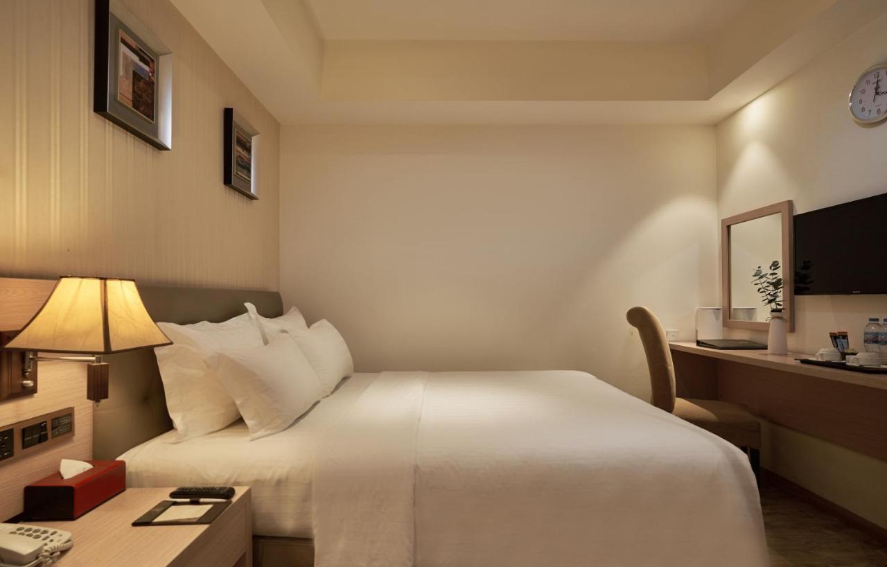Sky Gem Hotel Sora Ho Chi Minh City Exterior photo