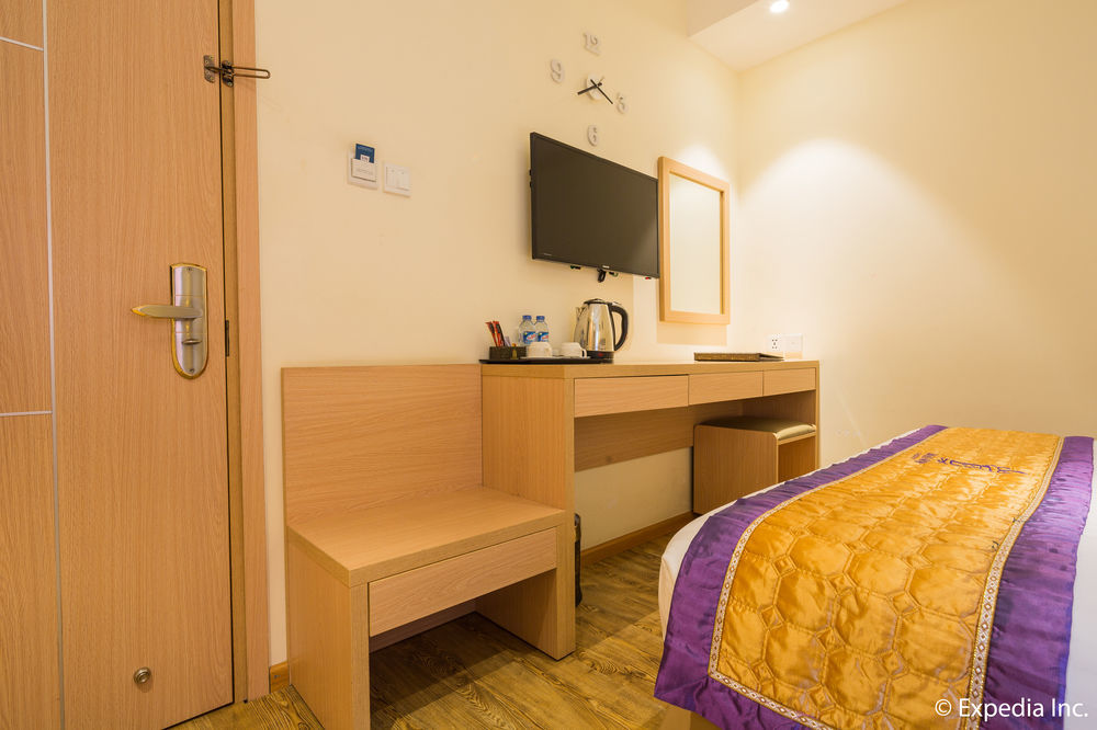 Sky Gem Hotel Sora Ho Chi Minh City Exterior photo