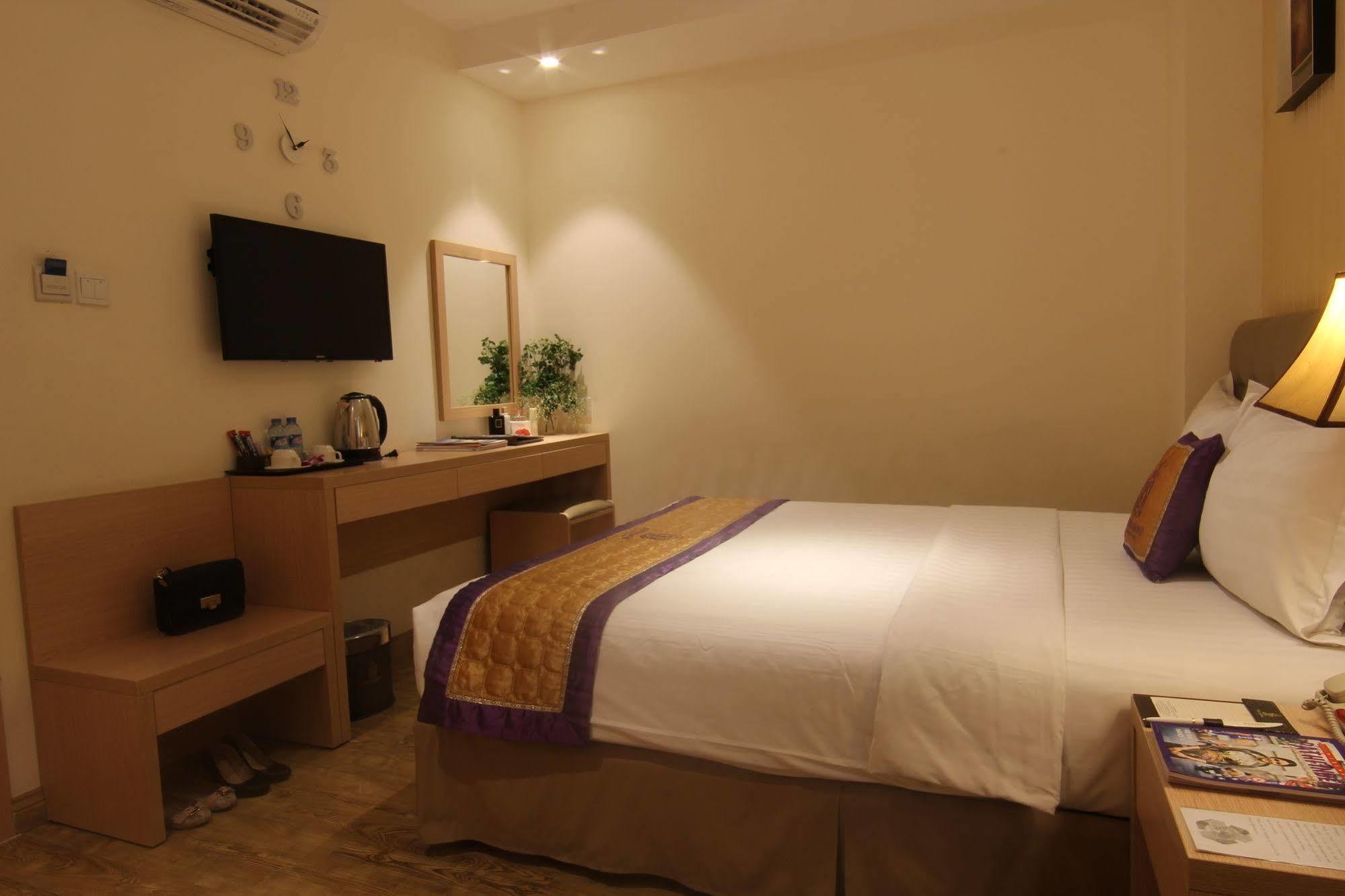 Sky Gem Hotel Sora Ho Chi Minh City Exterior photo
