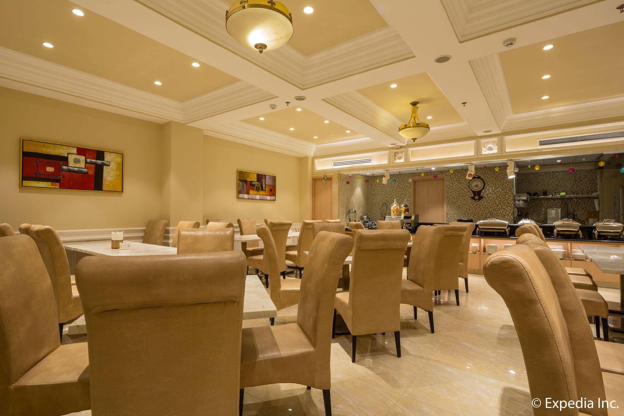 Sky Gem Hotel Sora Ho Chi Minh City Exterior photo